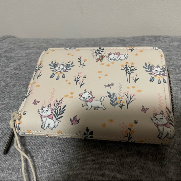 SET Loungefly The Aristocats Marie & Duchess Floral Satchel Bag & Marie Wallet - Picture 8 of 8